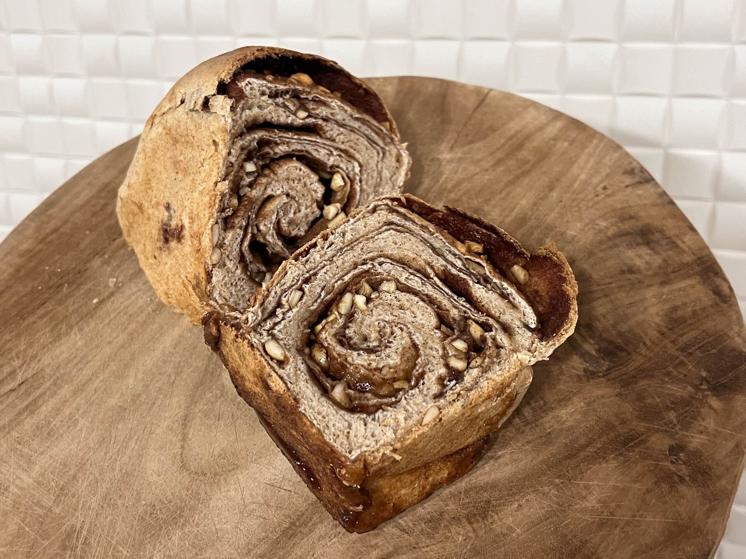 Making Whole Wheat Cinnamon Roll Bread – No Knead Recipe